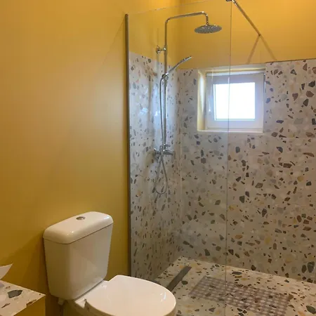 Pappou's House Apartment